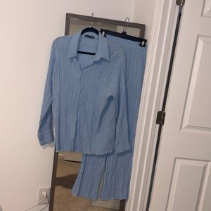 Never worn size XS- US 2